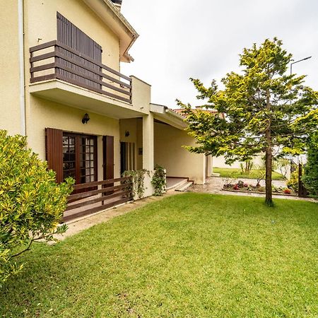 Amorosa Villa, 500M From The Beach By House And People エクステリア 写真