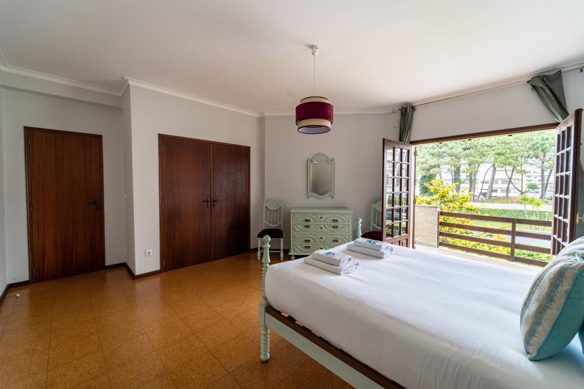 Amorosa Villa, 500M From The Beach By House And People エクステリア 写真
