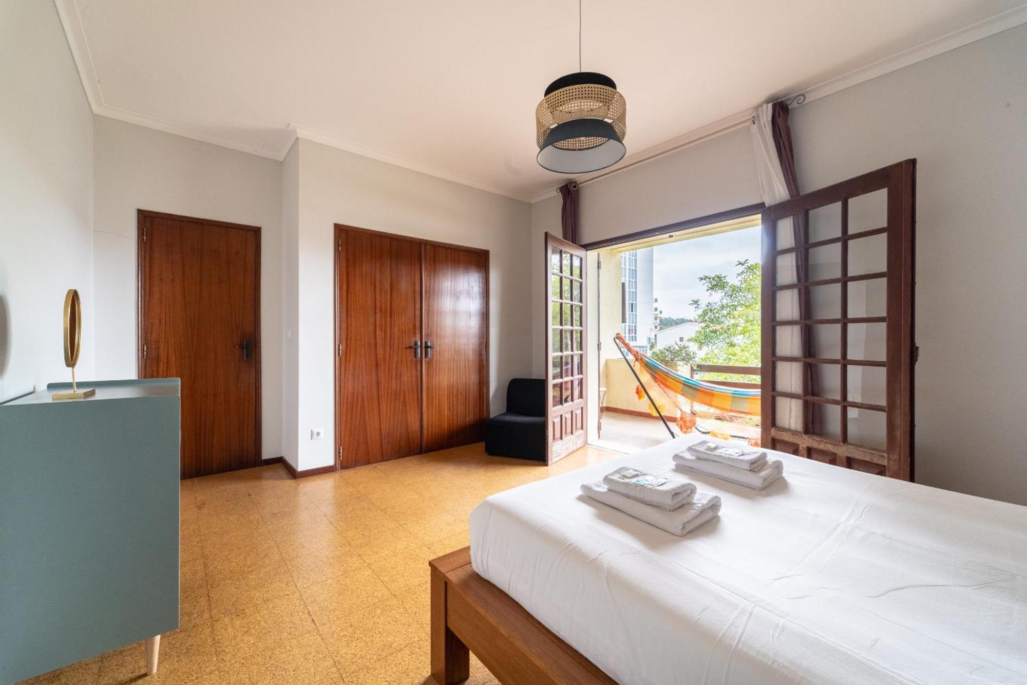 Amorosa Villa, 500M From The Beach By House And People エクステリア 写真