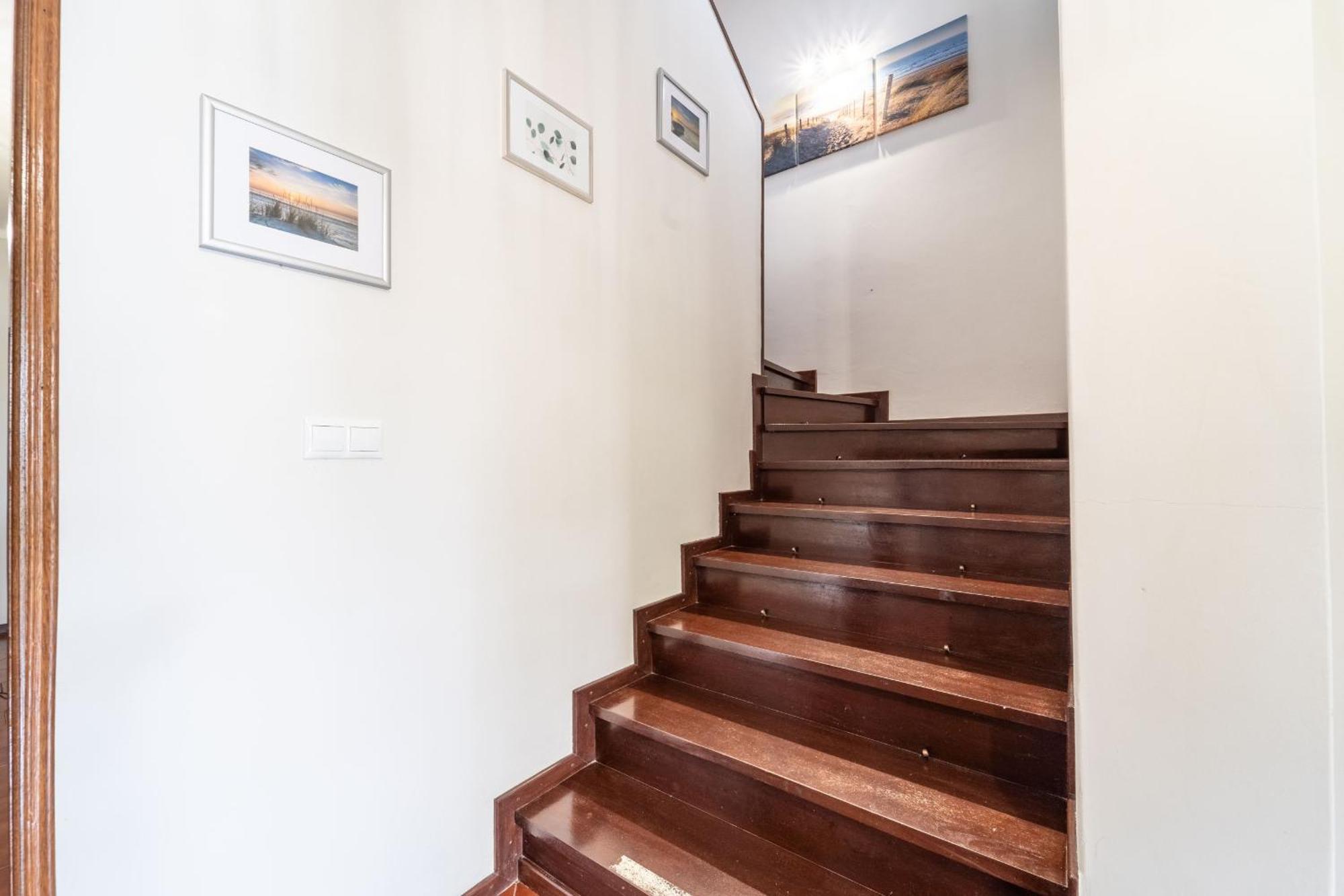 Amorosa Villa, 500M From The Beach By House And People エクステリア 写真