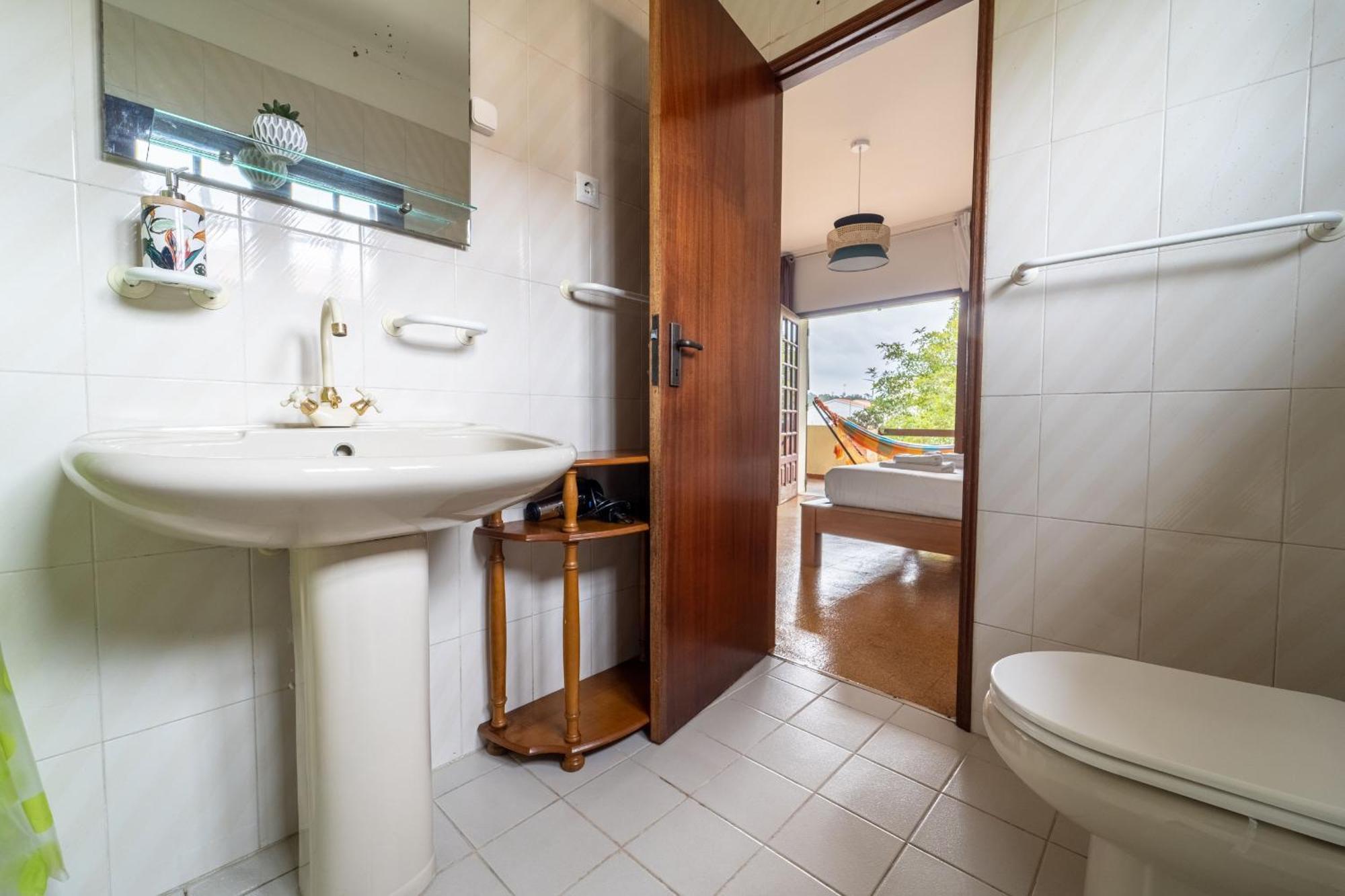 Amorosa Villa, 500M From The Beach By House And People エクステリア 写真