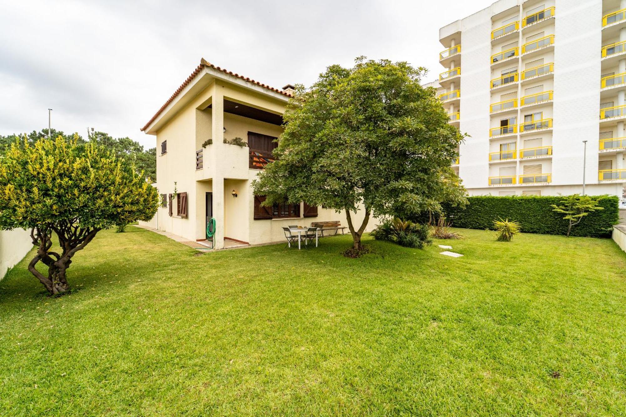 Amorosa Villa, 500M From The Beach By House And People エクステリア 写真